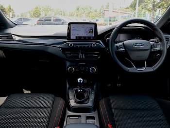Used Ford Focus 2022 for sale - 79105892: Photo