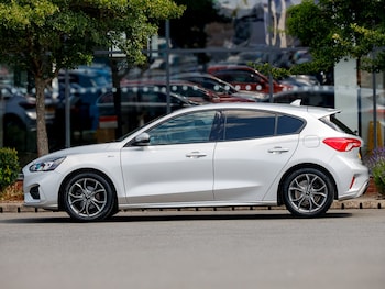 Used Ford Focus 2022 for sale - 79105892: Photo