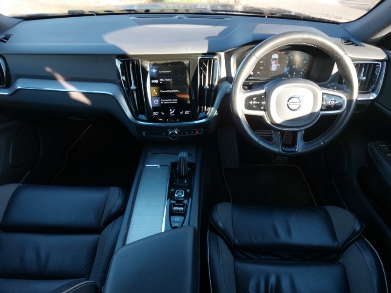 Used Volvo V60 2020 for sale - 76879983: Photo 2