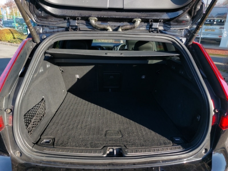 Used Volvo V60 2020 for sale - 76879983: Photo 8