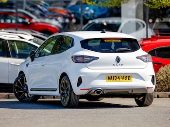 Used Renault Clio 2024 for sale - 78411409: Photo