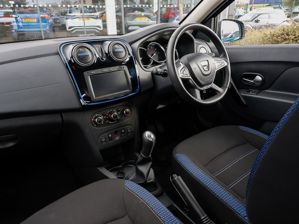 Used Dacia Sandero Stepway 2020 for sale - 76233664: Photo 12