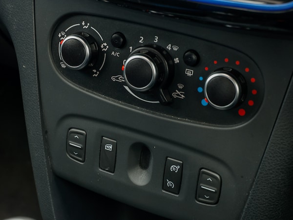 Used Dacia Sandero Stepway 2020 for sale - 76233664: Photo 16