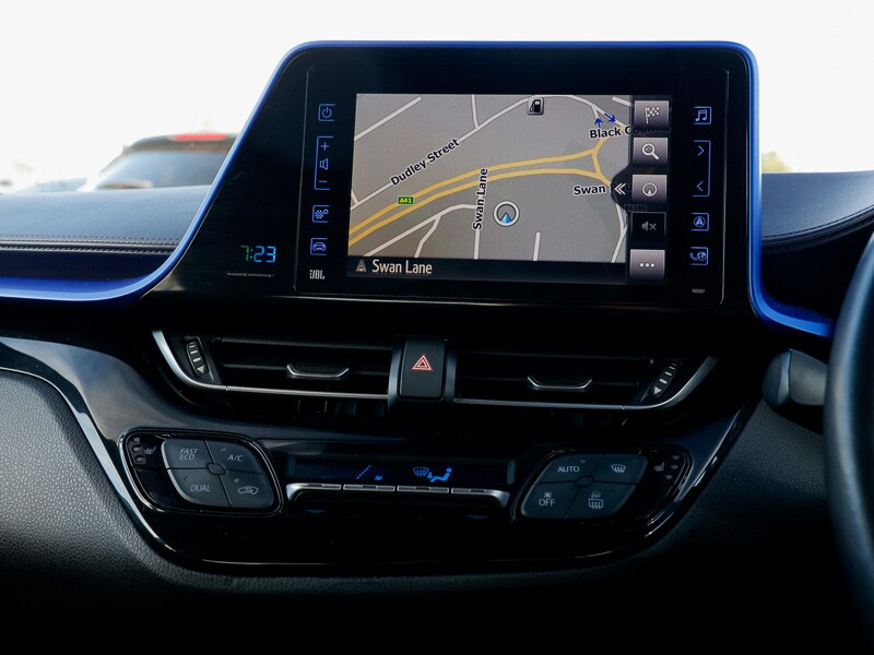 Used Toyota C-HR 2017 for sale - 78126635: Photo 11