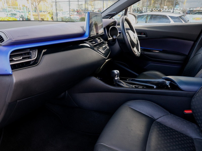 Used Toyota C-HR 2017 for sale - 78126635: Photo 5