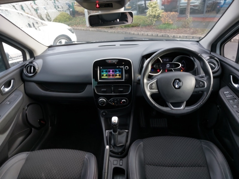 Used Renault Clio 2019 for sale - 76548991: Photo 2