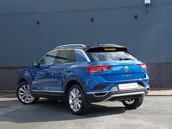 Used Volkswagen T-Roc 2018 for sale - 75887534: Photo