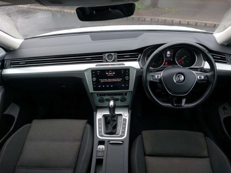 Used Volkswagen Passat 2018 for sale - 77448757: Photo 2