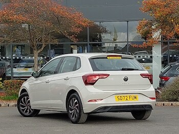 Used Volkswagen Polo 2023 for sale - 76178037: Photo