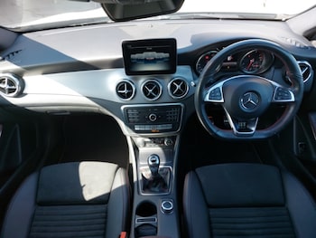 Used Mercedes-Benz GLA 2019 for sale - 75583574: Photo