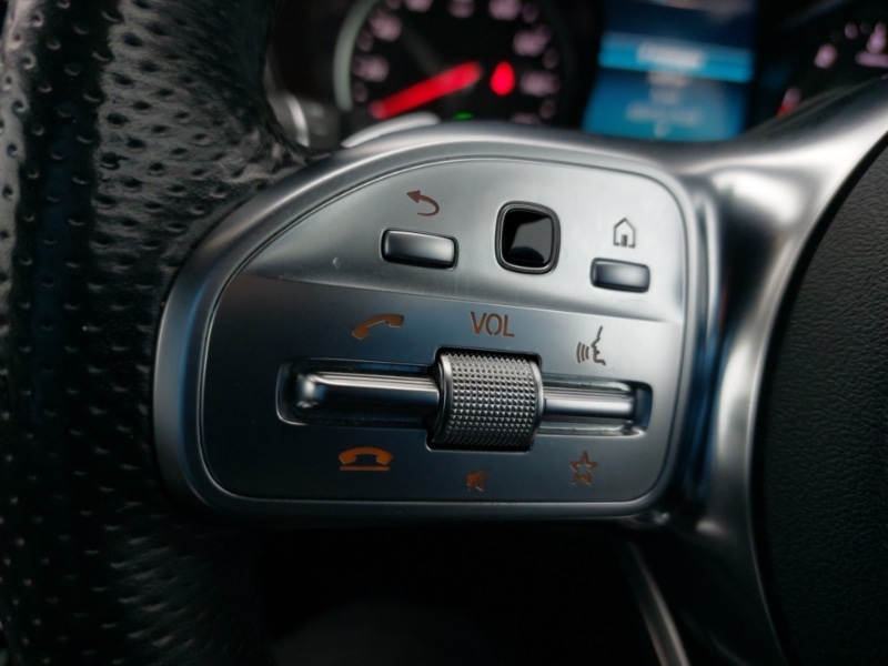 Used Mercedes-Benz GLC 2019 for sale - 76602663: Photo 13