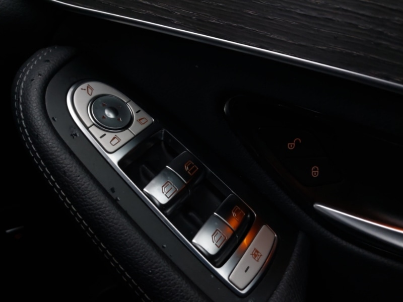 Used Mercedes-Benz GLC 2019 for sale - 76602663: Photo 15