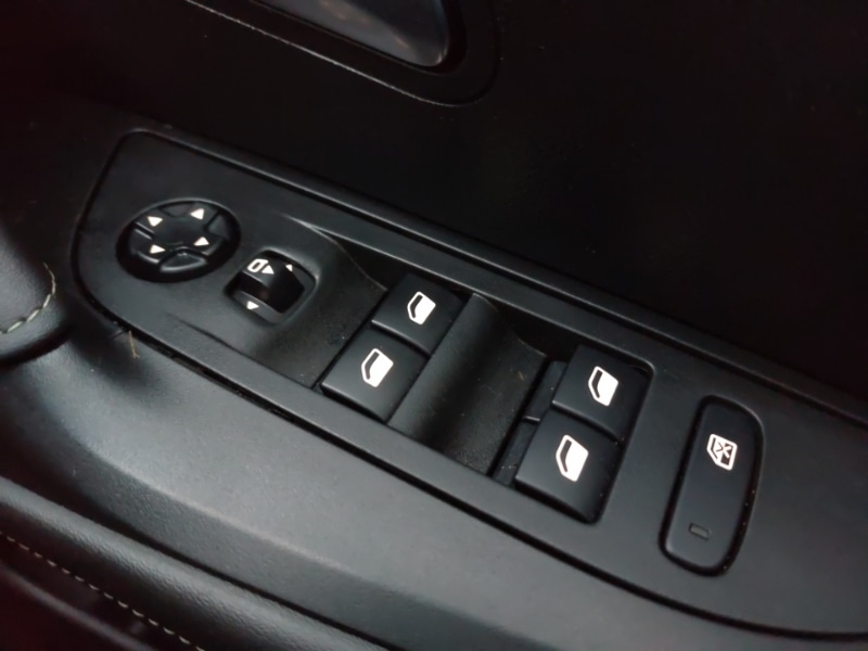 Used Peugeot 2008 2021 for sale - 76695805: Photo 15