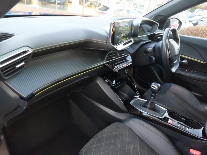 Used Peugeot 2008 2021 for sale - 76695805: Photo 5