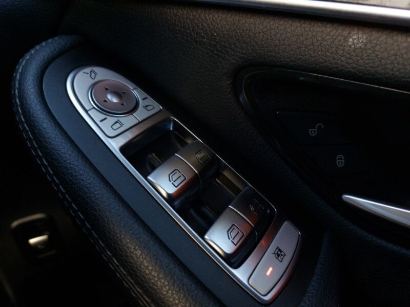 Used Mercedes-Benz GLC 2019 for sale - 77846932: Photo 19