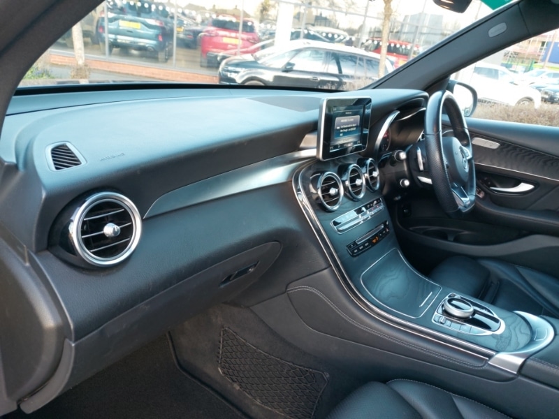 Used Mercedes-Benz GLC 2019 for sale - 77846932: Photo 5