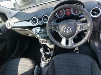 Used Vauxhall Adam 2015 for sale - 75738085: Photo