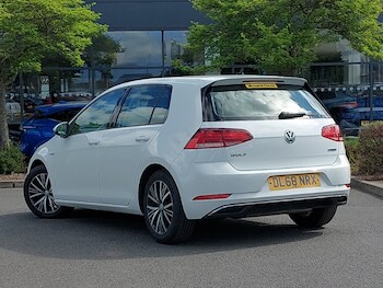 Used Volkswagen Golf 2019 for sale - 78455963: Photo