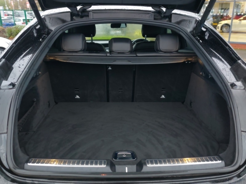 Used Mercedes-Benz GLC 2019 for sale - 76579537: Photo 8