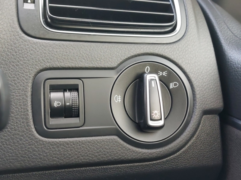 Used Volkswagen Polo 2015 for sale - 76629335: Photo 19