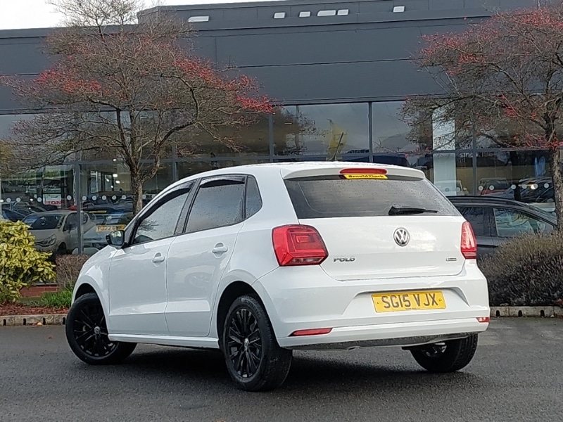 Used Volkswagen Polo 2015 for sale - 76629335: Photo 3