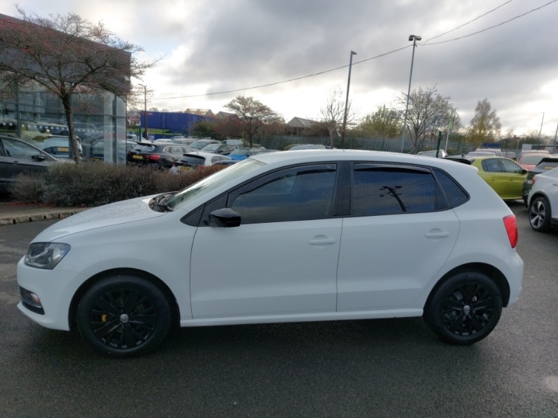 Used Volkswagen Polo 2015 for sale - 76629335: Photo 4