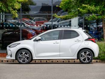 Used Toyota Yaris 2024 for sale - 74376878: Photo