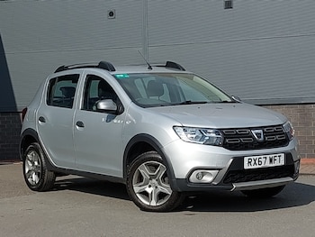 Used Dacia Sandero Stepway 2017 for sale - 75491720: Photo
