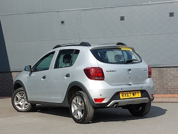 Used Dacia Sandero Stepway 2017 for sale - 75491720: Photo