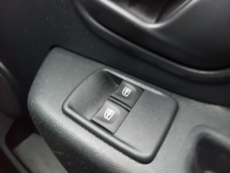 Used Dacia Sandero 2018 for sale - 76713519: Photo 15