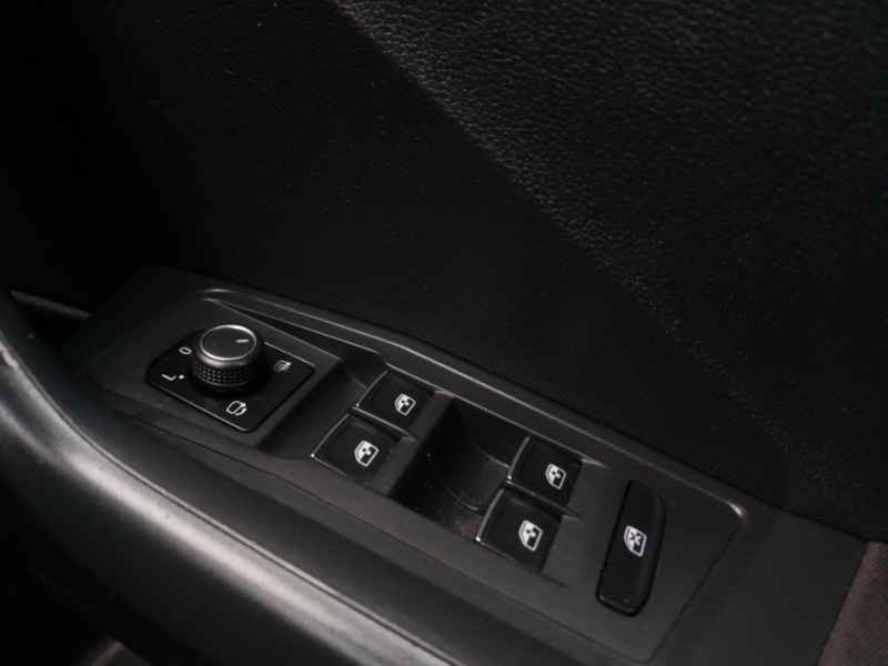 Used Volkswagen T-Roc 2018 for sale - 77502973: Photo 15