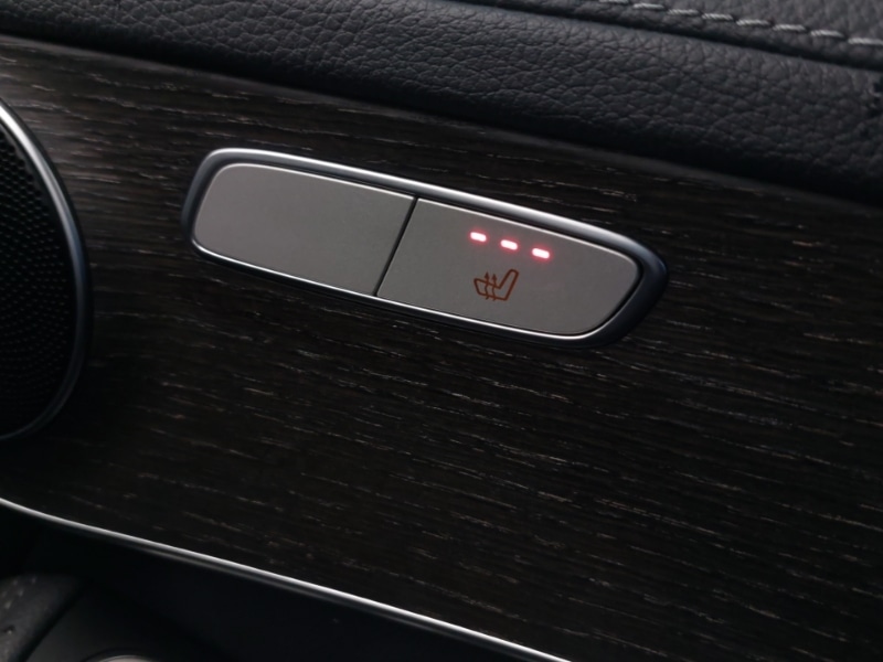 Used Mercedes-Benz GLC 2019 for sale - 76970564: Photo 16