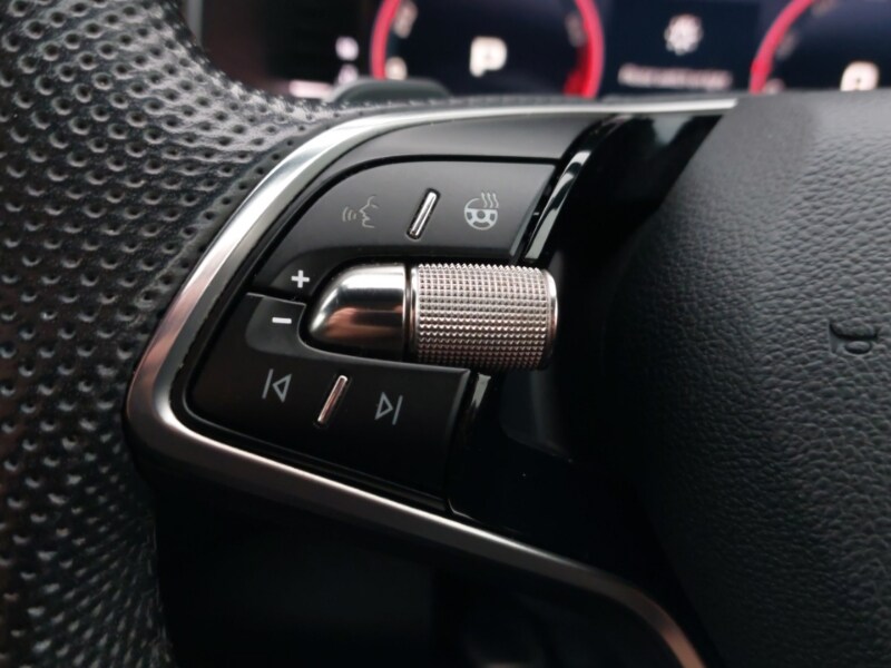 Used Skoda Karoq 2024 for sale - 76301751: Photo 12