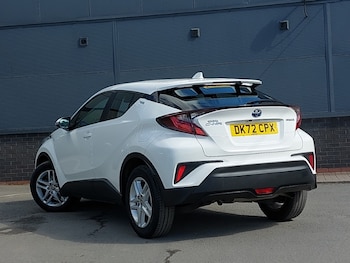 Used Toyota C-HR 2023 for sale - 77938924: Photo