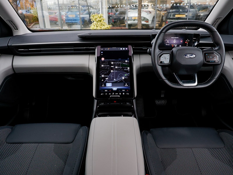 Used Ford Explorer 2025 for sale - 76822175: Photo 2