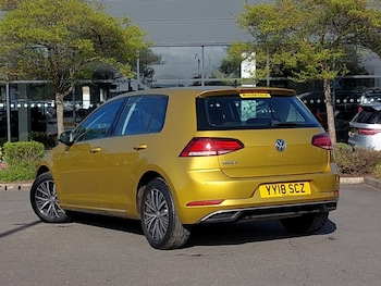 Used Volkswagen Golf 2018 for sale - 78333622: Photo