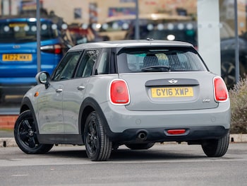 Used MINI Hatch 2016 for sale - 76427697: Photo