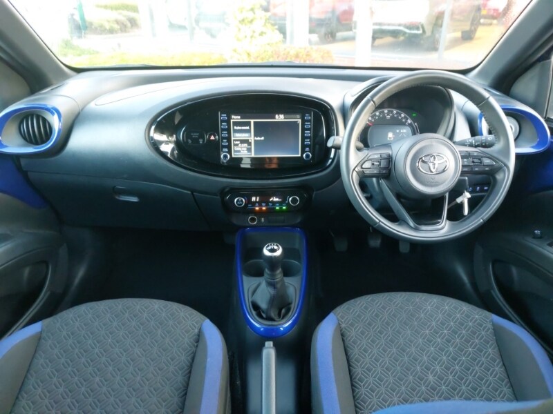 Used Toyota Aygo X 2023 for sale - 76066602: Photo 2