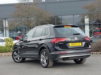 Used Volkswagen Tiguan 2019 for sale - 77664238: Photo