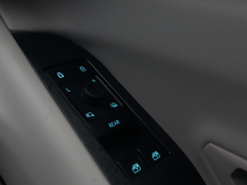 Used Ford Explorer 2025 for sale - 76897557: Photo 17