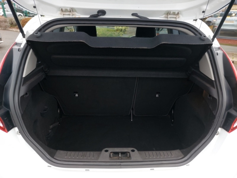 Used Ford Fiesta 2012 for sale - 76897495: Photo 8