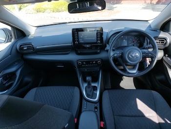 Used Toyota Yaris 2023 for sale - 79486159: Photo