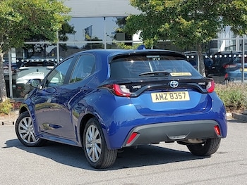 Used Toyota Yaris 2023 for sale - 79486159: Photo