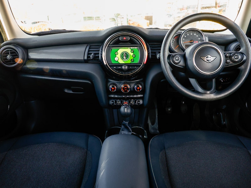 Used MINI Hatch 2019 for sale - 77108139: Photo 2