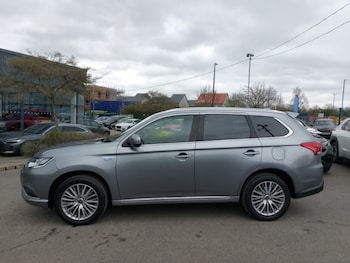 Used Mitsubishi Outlander 2020 for sale - 77999634: Photo