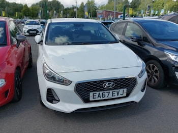 Used Hyundai i30 2017 for sale - 78910123: Photo