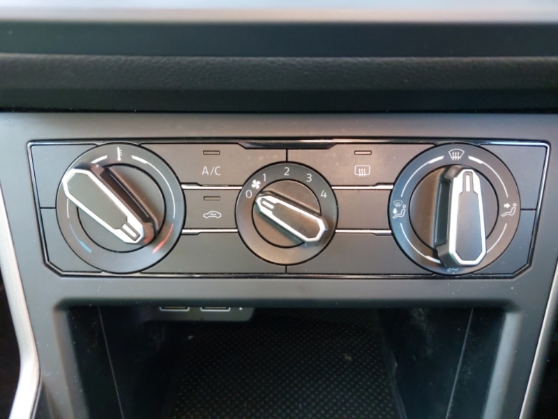 Used Volkswagen Polo 2018 for sale - 76365649: Photo 16
