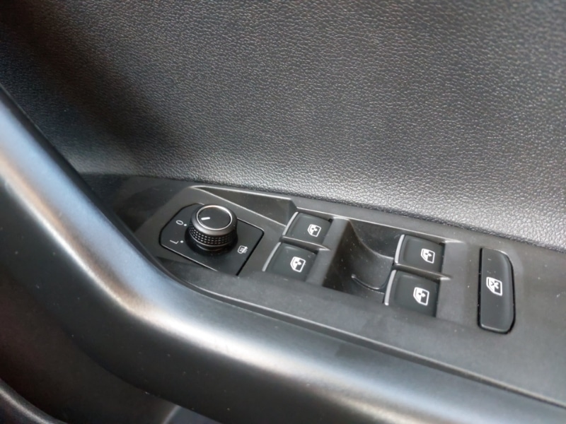 Used Volkswagen Polo 2018 for sale - 76365649: Photo 18