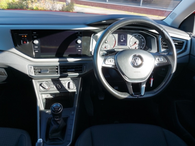 Used Volkswagen Polo 2018 for sale - 76365649: Photo 7