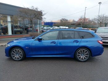 Used BMW 3 Series 2021 for sale - 77299811: Photo